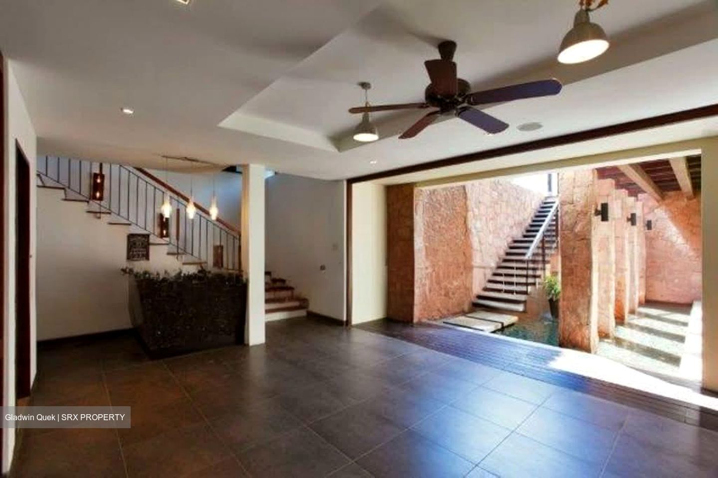 Ocean Drive (D4), Detached #555321171